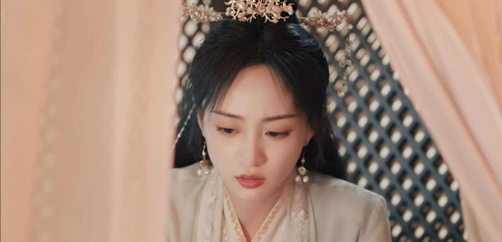 ดูซีรี่ย์ออนไลน์ ใยรักสามชาติภพ